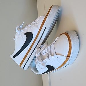 Nike Court Legacy Shoes